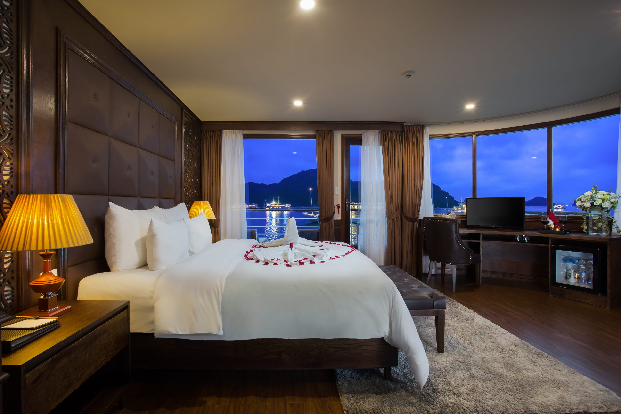 Mon Cheri Cruise cabin