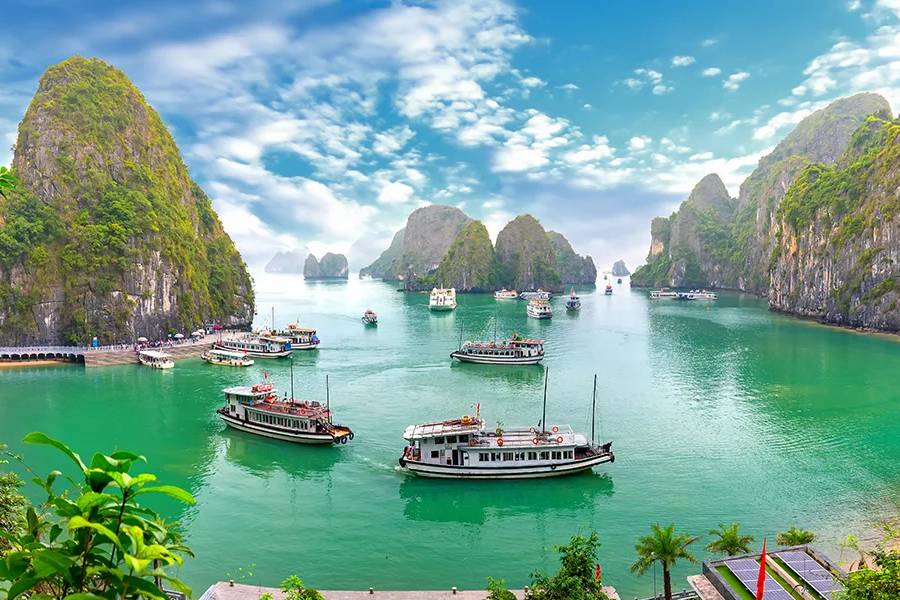 The weather of Halong Bay in August