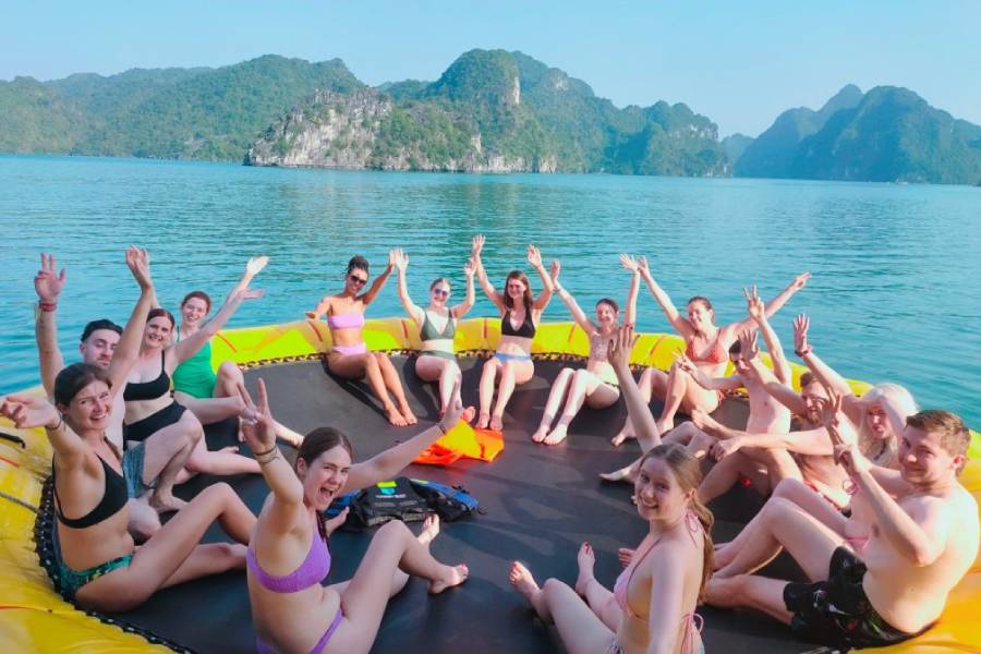 More tips for traveling to Halong Bay in September